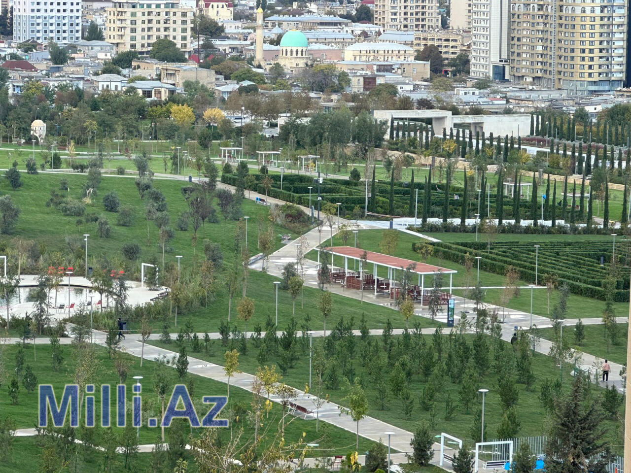 Bakıda salınan yeni parkda işlər yekunlaşır