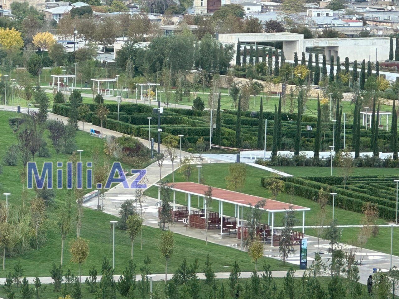 Bakıda salınan yeni parkda işlər yekunlaşır