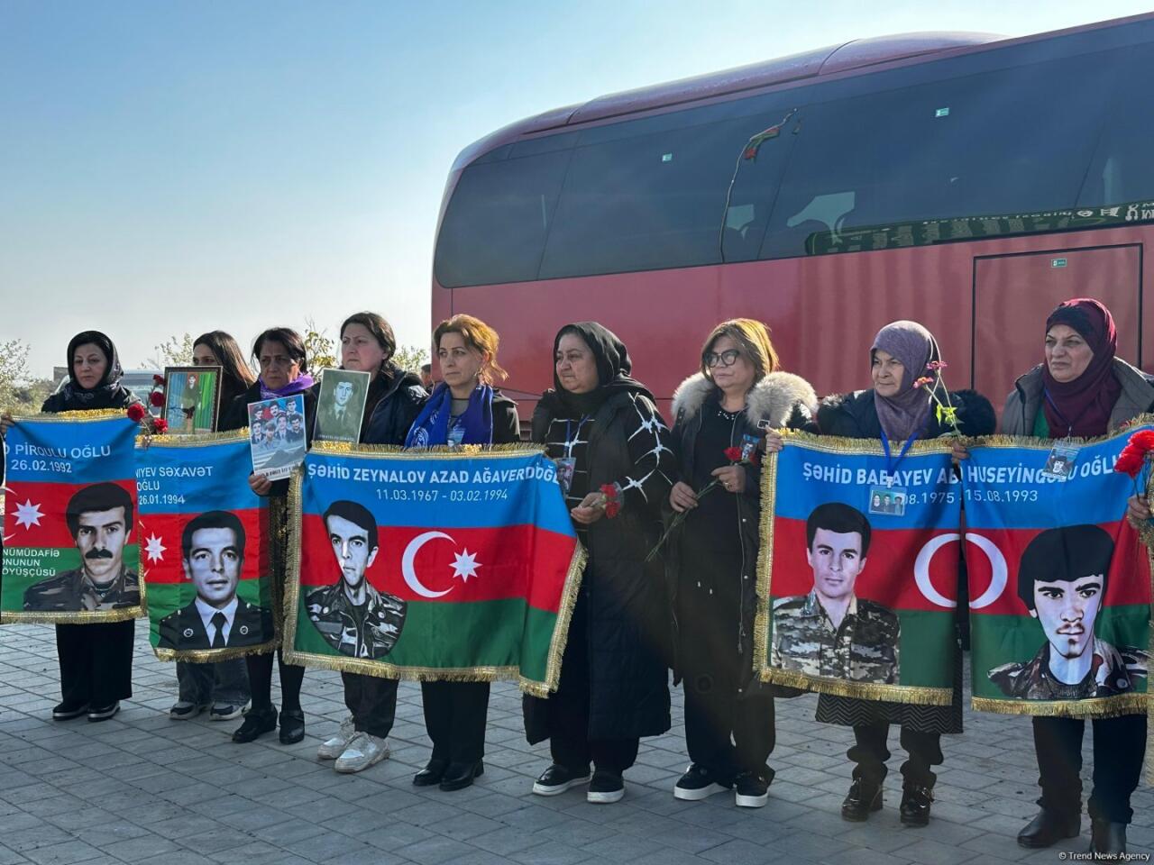 Семьи пропавших без вести в I Карабахской войне в Агдаме, Ходжалы и Ханкенди