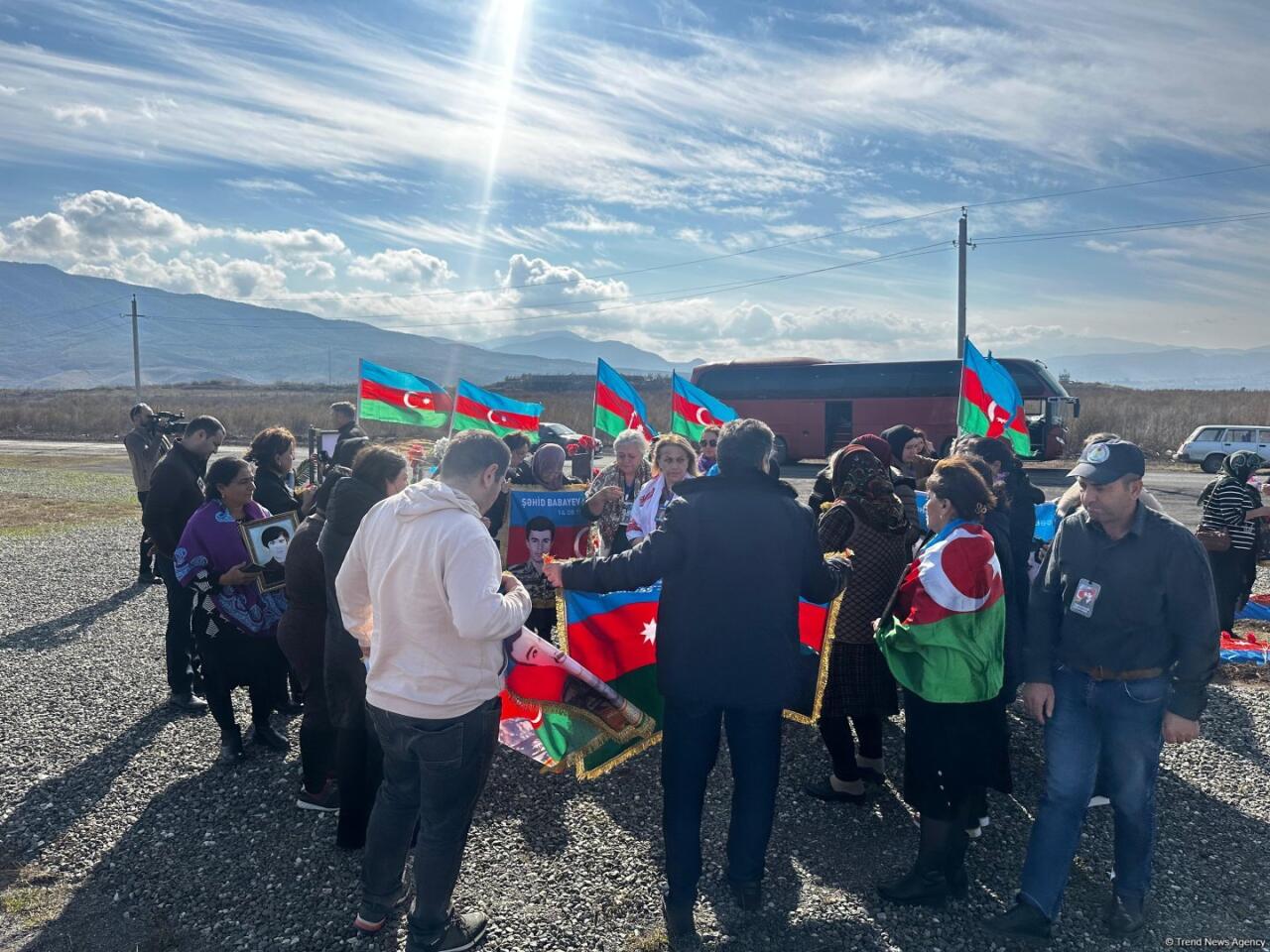 Семьи пропавших без вести в I Карабахской войне в Агдаме, Ходжалы и Ханкенди