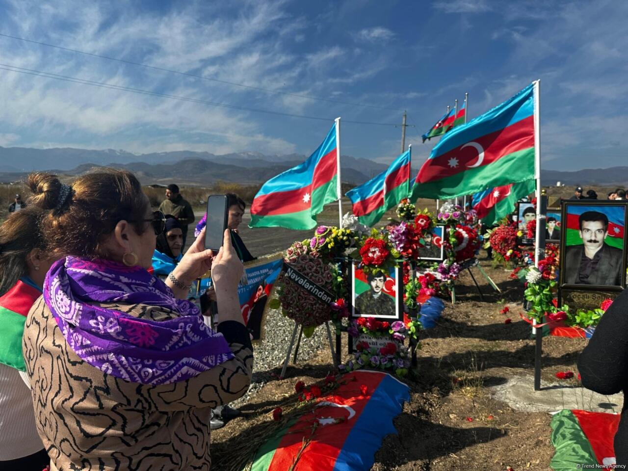 Семьи пропавших без вести в I Карабахской войне в Агдаме, Ходжалы и Ханкенди