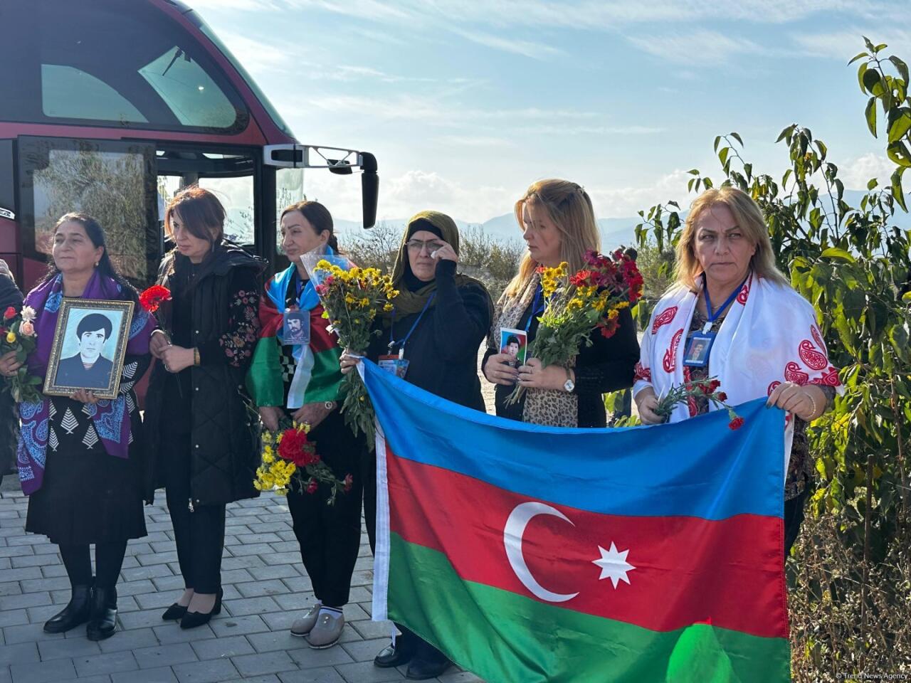 Семьи пропавших без вести в I Карабахской войне в Агдаме, Ходжалы и Ханкенди