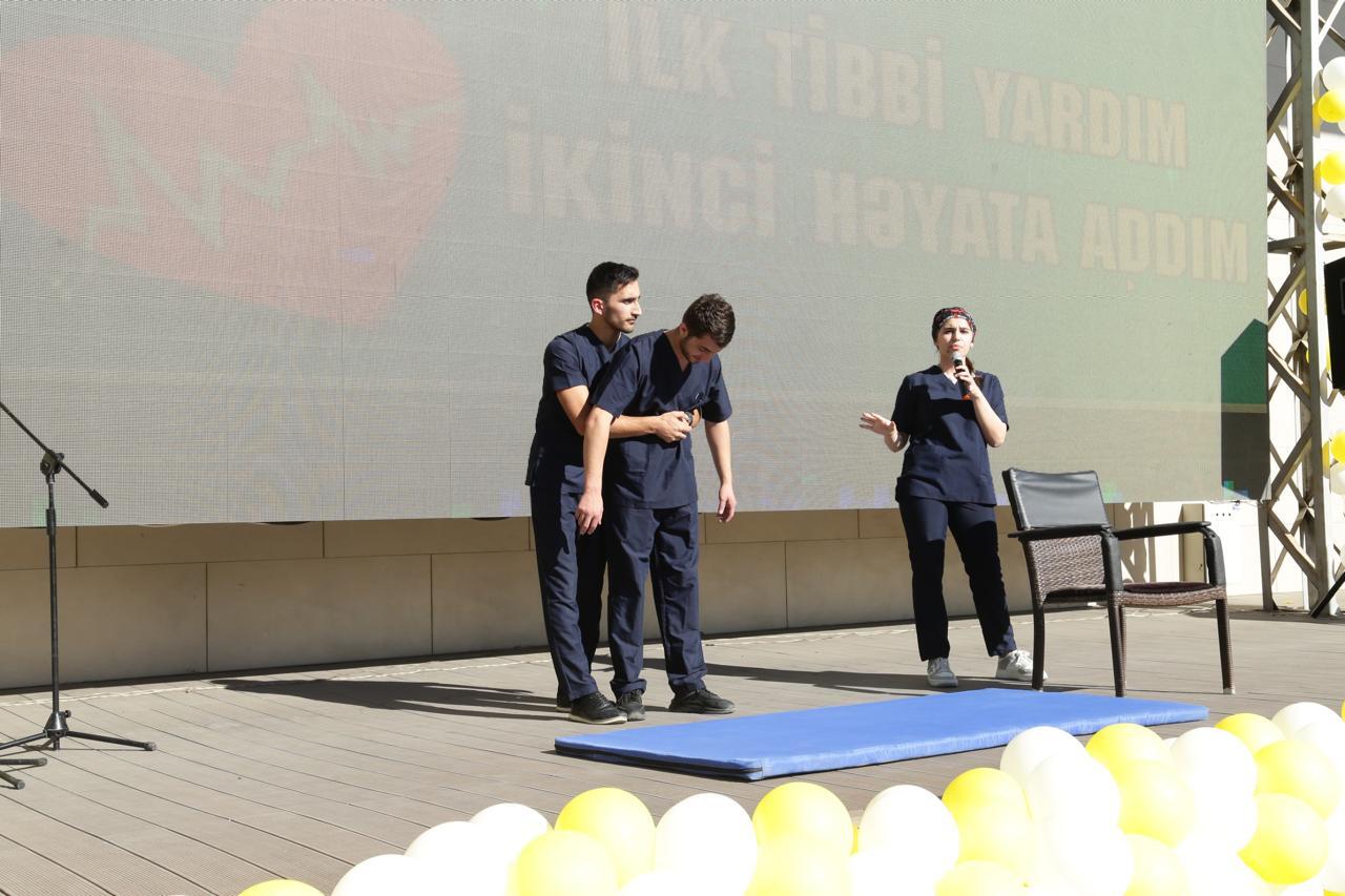 Səhiyyə Nazirliyi Qubada “İlk tibbi yardım - ikinci həyata addım” adlı fleşmob keçirib