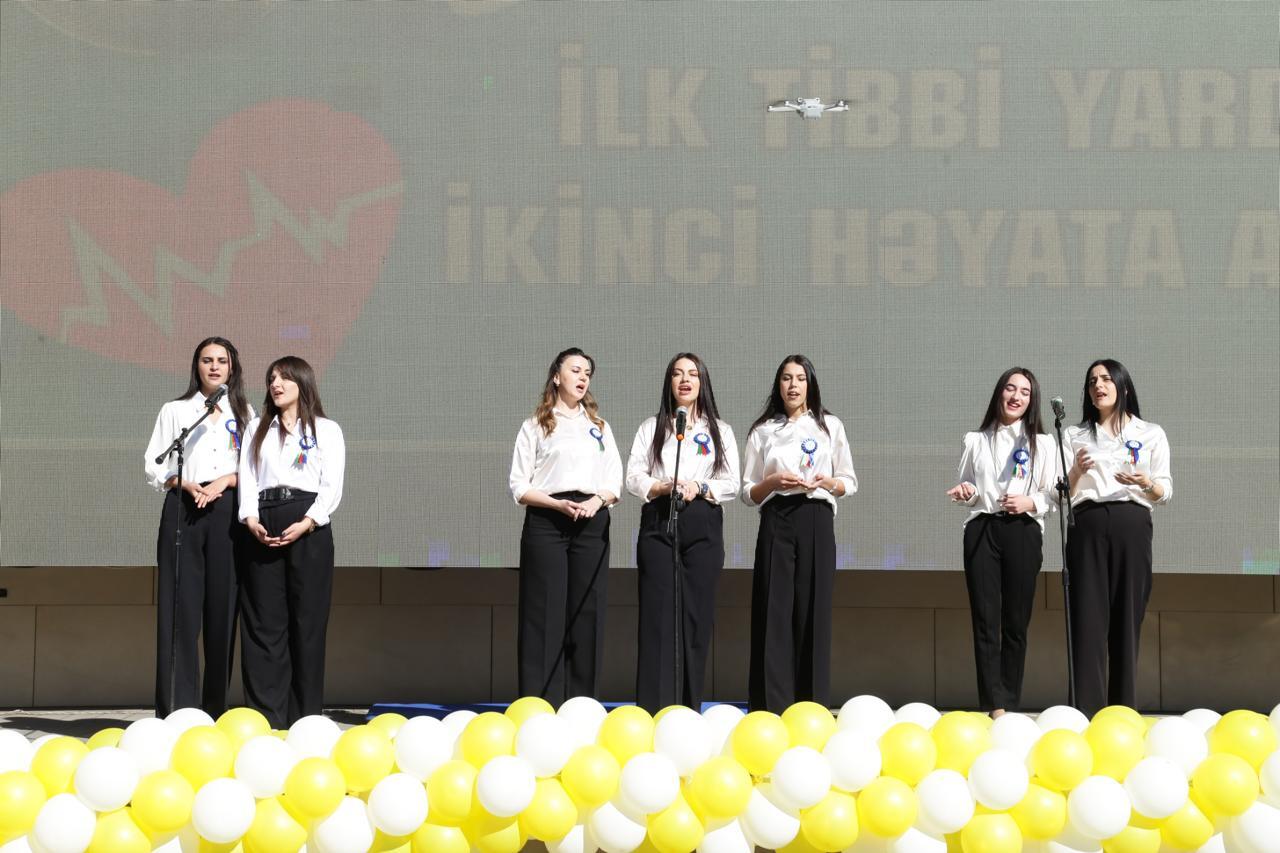 Səhiyyə Nazirliyi Qubada “İlk tibbi yardım - ikinci həyata addım” adlı fleşmob keçirib