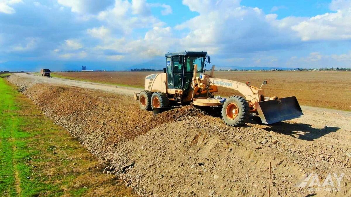 В Карабахе строится новая дорога