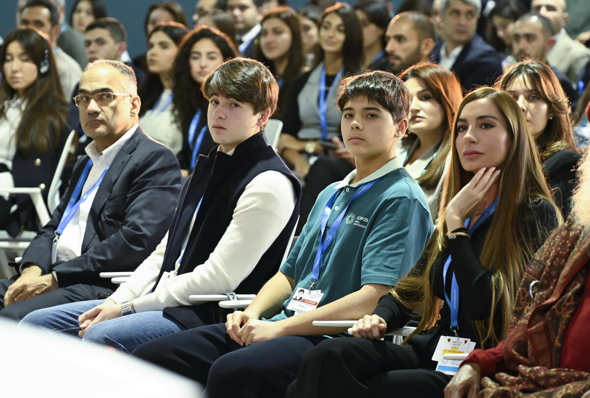 COP29 çərçivəsində Heydər Əliyev Fondunun “Azərbaycan. Təbiətin sehrində” nəşri təqdim edilib