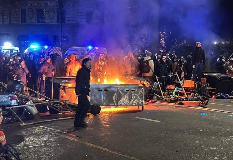 В Тбилиси возобновились протесты