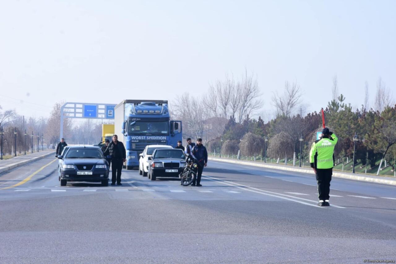 В Нахчыване минутой молчания почтена память жертв крушения самолета AZAL