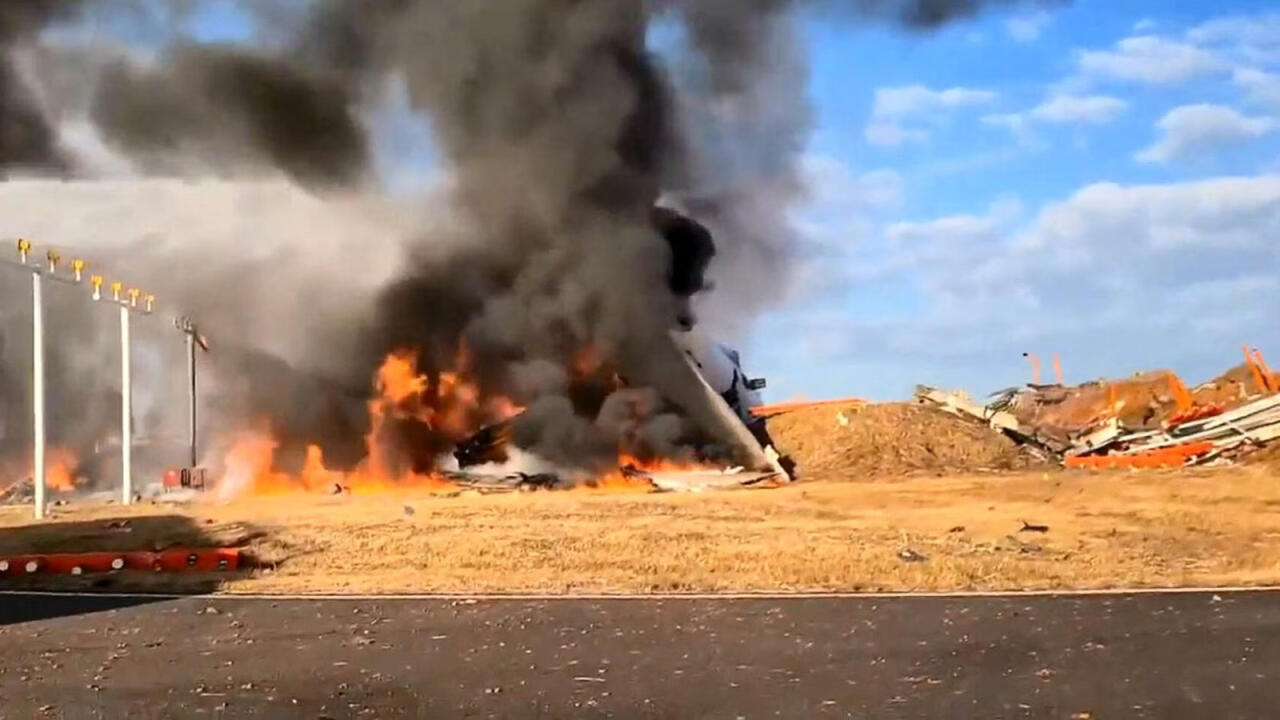 В Южной Корее разбился пассажирский самолет