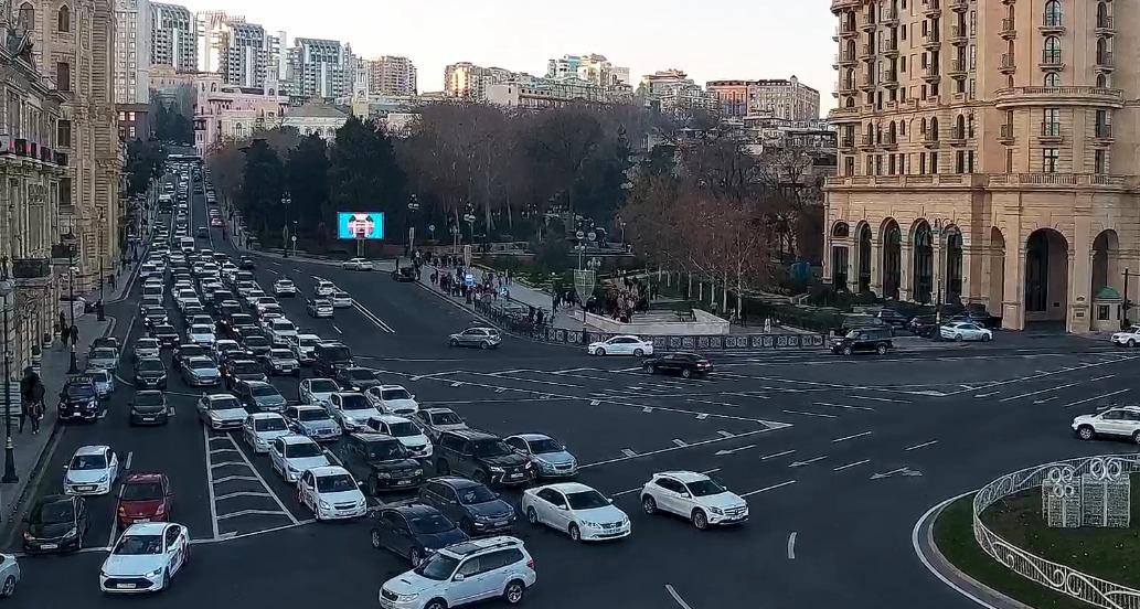 Bakıda bu yollarda tıxac var