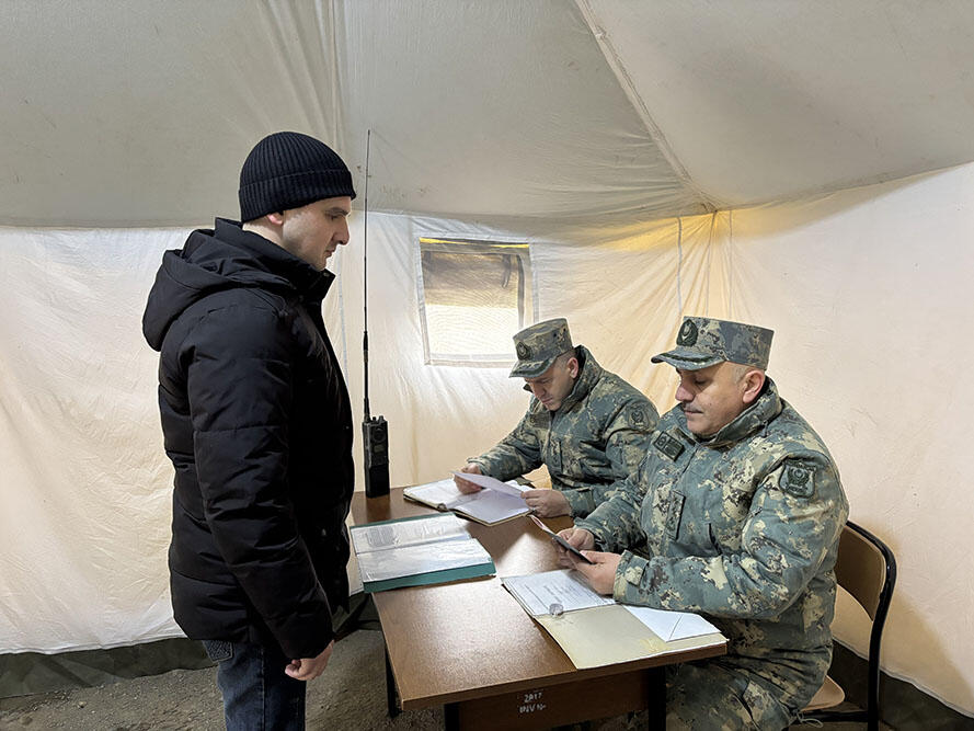 В Азербайджане проводятся учебные сборы с военнообязанными