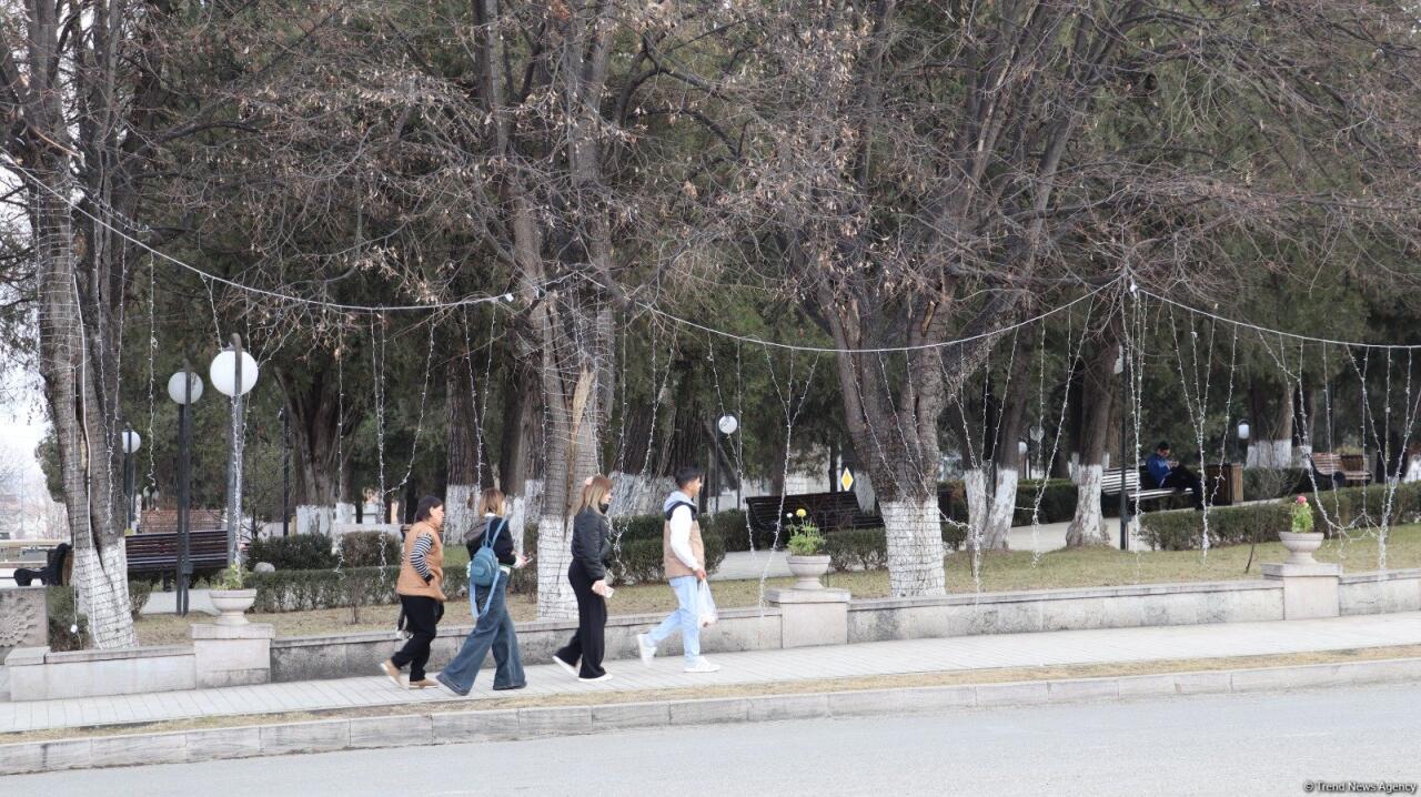 В освобожденном от оккупации городе возрождается жизнь