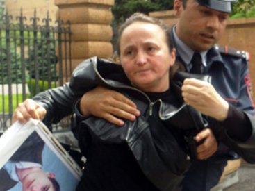 Солдатские матери не дадут властям Армении спокойно спать