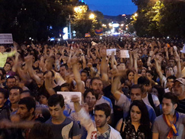 В Ереване сорвалась очередная сидячая акция