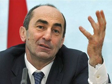 Второй президент Армении заговорил о деградации власти