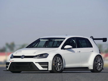 Серийный VW Golf превратился в гоночный болид - ФОТО