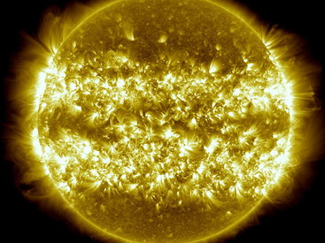 Астрономы озадачены: на Солнце пропали все пятна