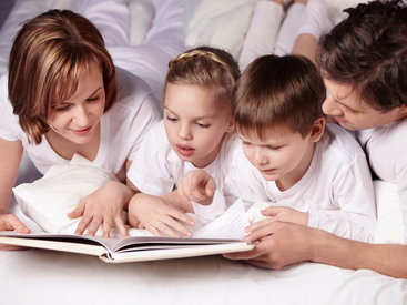Разведенную пару обязали читать "Маленького принца" с детьми