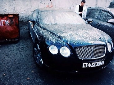 В Москве Bentley известного продюсера залили цементом - ФОТО - ВИДЕО