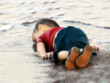 Душераздирающее фото, потрясшее миллионы людей во всем мире - ФОТО