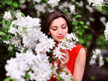 Удивите своих женщин 8 Марта: 9 пьянящих цветочных ароматов
