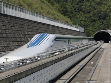 Япония строит самый быстрый поезд на нашей планете