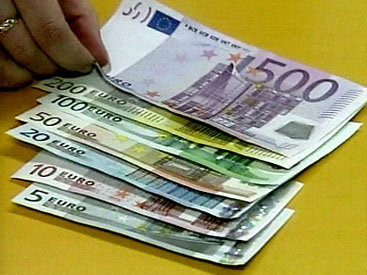 Падающий евро выгоден для азербайджанских инвесторов