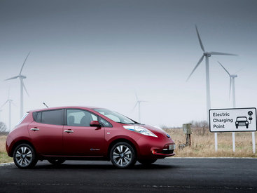 Nissan Leaf назван самым популярным электромобилем Европы - ФОТО