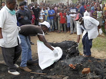 Толпа людей в Конго убила и съела человека - ФОТО