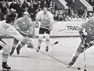 они называют меня провидением 1972. 356051. они называют меня провидением 1972 фото. они называют меня провидением 1972-356051. картинка они называют меня провидением 1972. картинка 356051. Провидение — охотник за головами. Но он зарабатывает на жизнь ловя только своего странного, но верного друга Урагана Кида и получая за него вознаграждение.