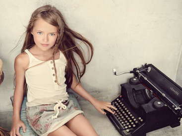 9-летняя российская модель стала звездой Интернета - ФОТО