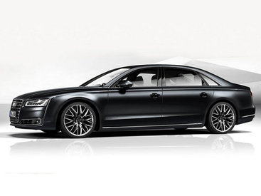 Audi выпустит специальный вариант удлиненной А8 "для шоферов" - ФОТО