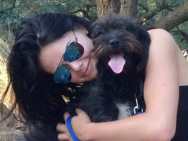 Женщина приютила бездомную собаку, которая спасла ее жизнь - ФОТОСЕССИЯ