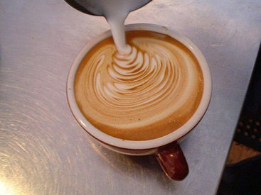Как приготовить кофе с карамелью дома - ВИДЕО