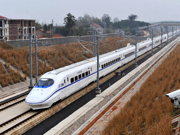 Китайский поезд совершил длиннейший в истории рейс