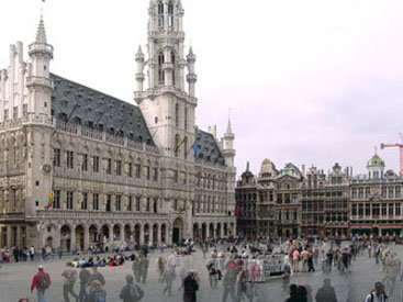 В Брюсселе из-за угрозы взрыва эвакуировали жилой квартал