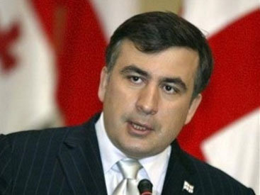 Саакашвили вручил гражданство грузинам Турции
