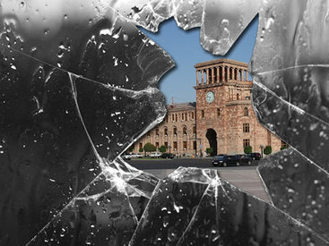 Армения в тревоге: захлопнулись "окна в мир"