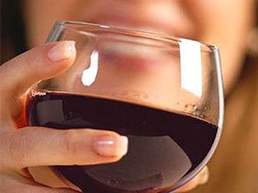 Красное вино способно спасти малоподвижных людей