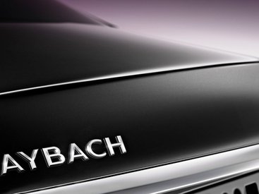 Mercedes позволил заглянуть внутрь роскошного S600 Maybach - ФОТО