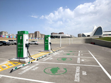 В Азербайджане началась установка станций для зарядки электромобилей - ФОТО