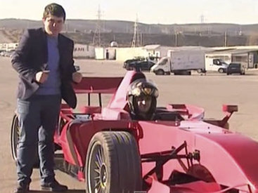 Мастер на все руки: азербайджанец собрал аналог Ferrari - ВИДЕО