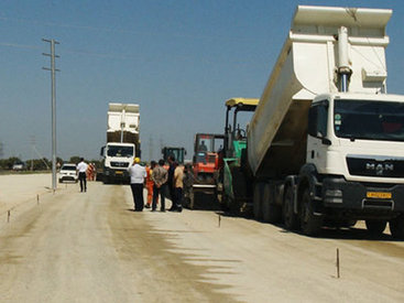 В Азербайджане строится новый путепровод