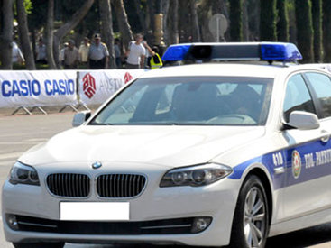 Редкий случай в Баку: за нарушение ПДД наказан полицейский - ФОТО - ВИДЕО