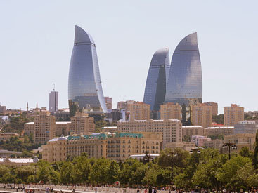 Погода благоволит жителям Баку