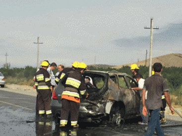 "Nissan Murano" yoldan çıxıb yandı - YENİLƏNİB