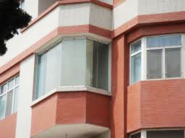 Как застеклить балкон в Баку