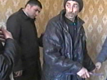 В Баку мужчина убил знакомого, требовавшего покинуть его дом - ФОТО