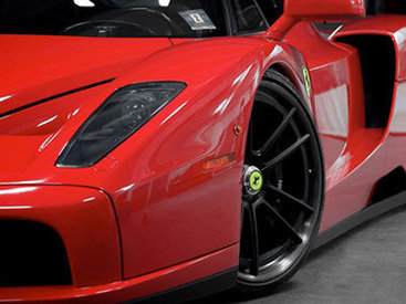 ДТП на 350 тысяч: красный Ferrari проехал в Баку на красный свет - ОБНОВЛЕНО - ФОТО