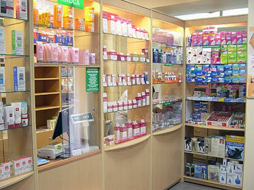 В Азербайджане прекращена деятельность 73 аптек